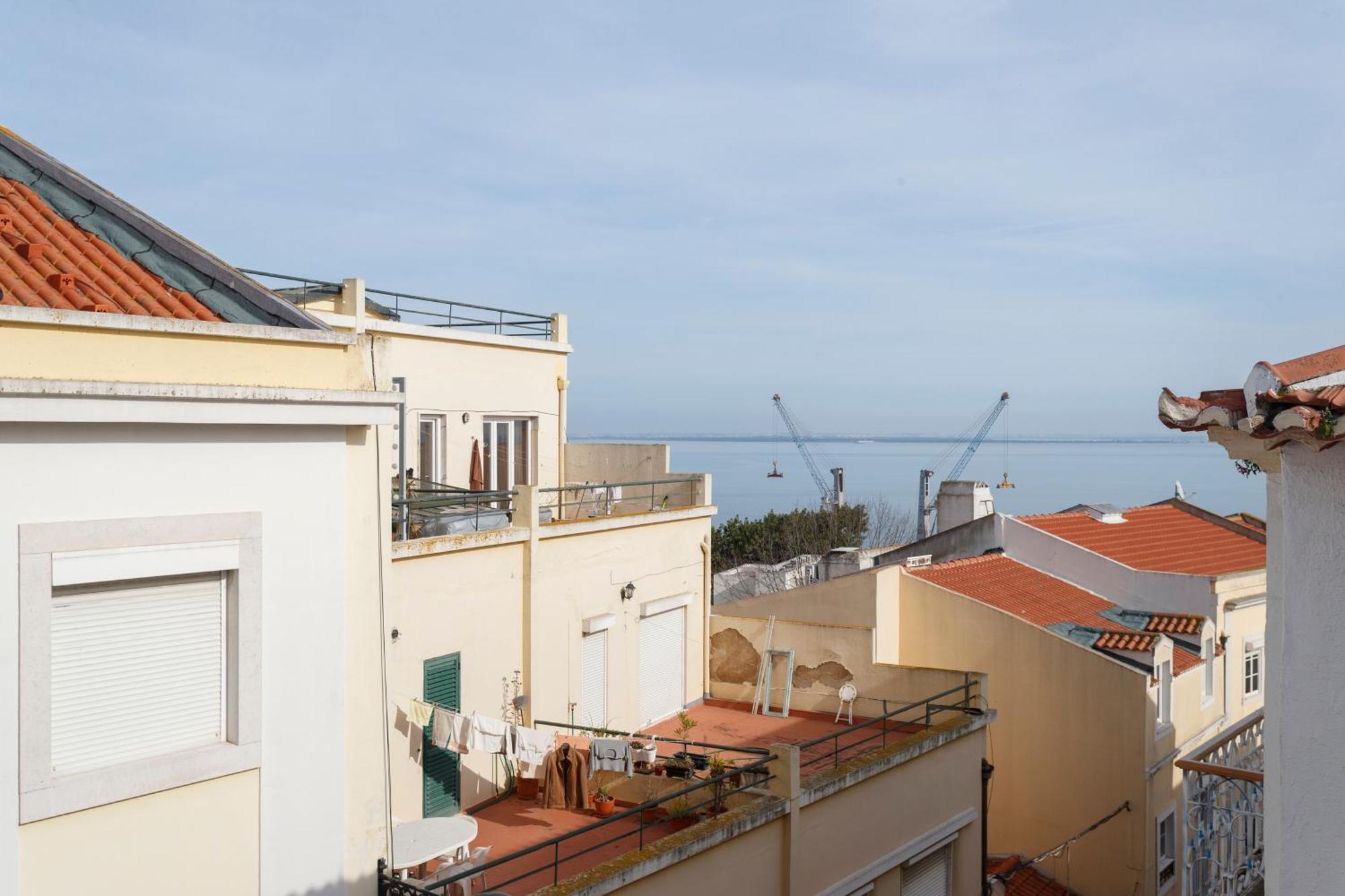 Barbadinhos Apartments In Lisbon Historic Neighborhood Exterior photo
