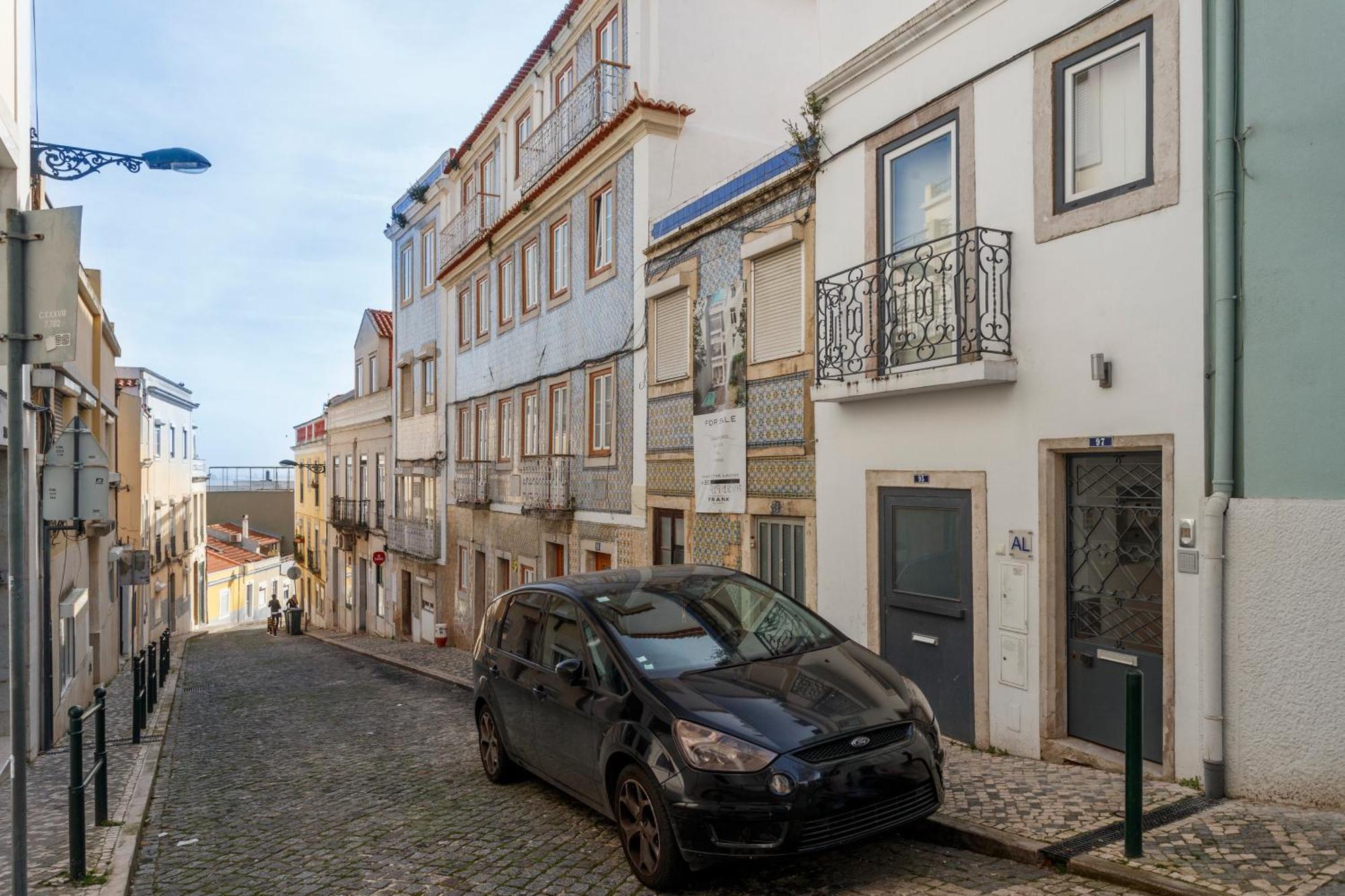 Barbadinhos Apartments In Lisbon Historic Neighborhood Exterior photo